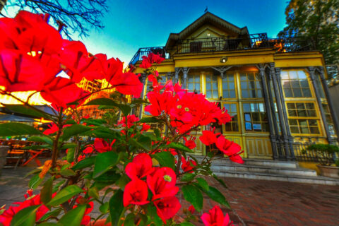 Fachada do Chalé da Praça XV, prédio histórico de 1911 ao lado do Mercado Público, no Centro Histórico de Porto Alegre