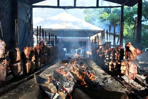 CTG de Porto Alegre: churrasco de fogo de chão e jantar campeiro na Semana Farroupilha